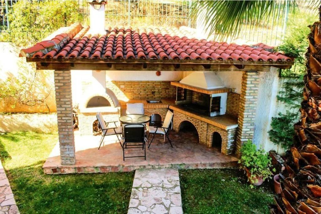Platanos Estate Villa Akrata Exteriör bild